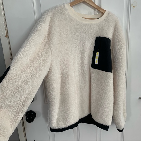 UGG NIKO SHERPA CREWNECK PULLOVER - Picture 2 of 9